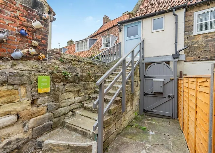 2 Bed In Oc-w472 *