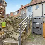 2 Bed In Oc-w472 *
