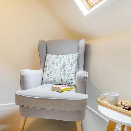 2 Bed In Oc-w472 Whitby
